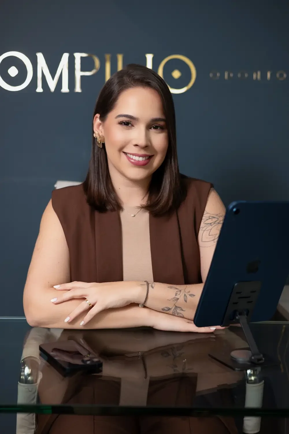 Dra. Natália Pompílio, cirurgiã-dentista especialista em Dentística e facetas em Recife